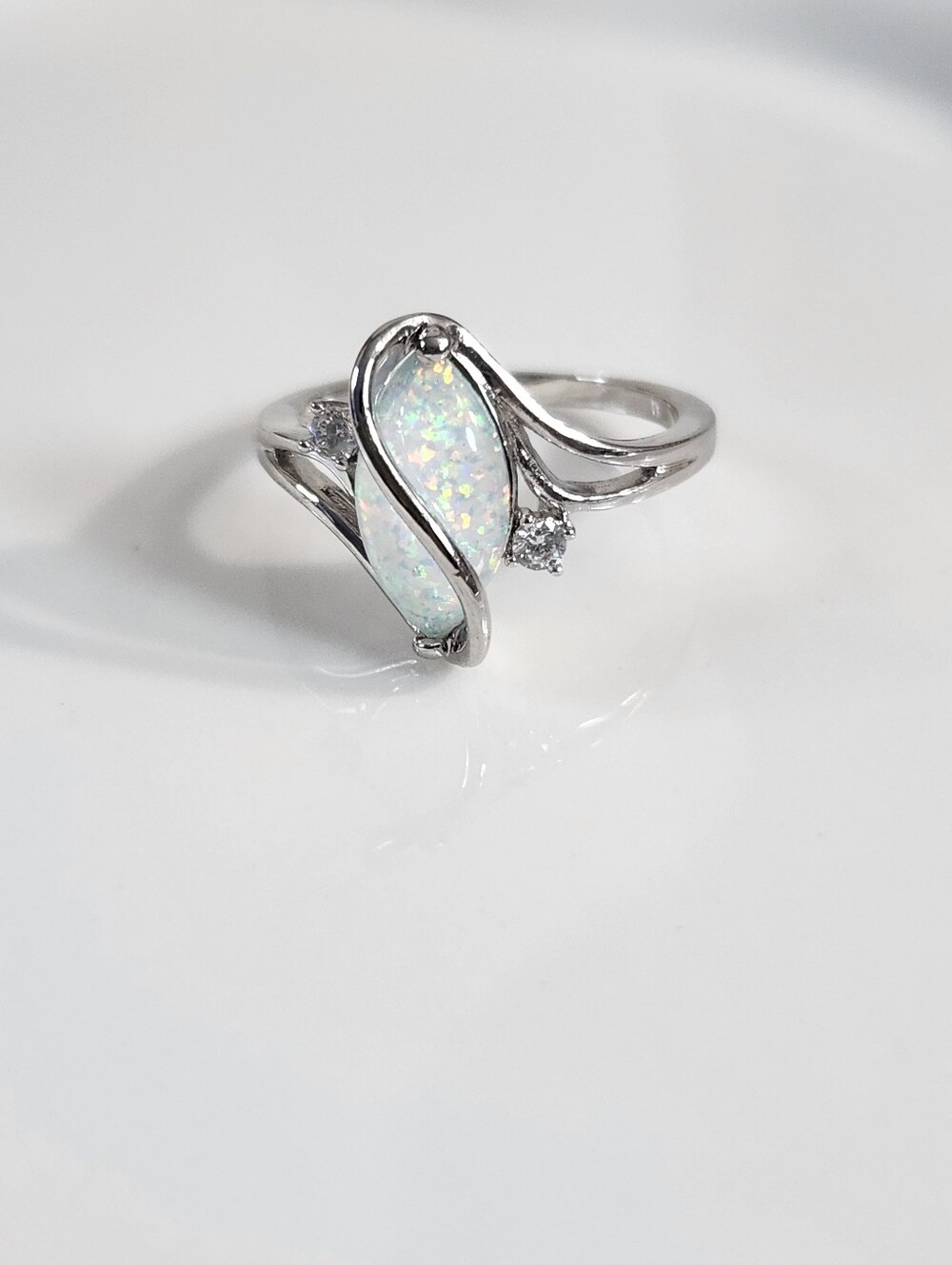 18k White Gold Lab Opal Ring